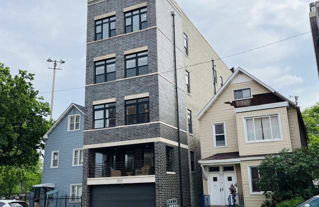 3253 N Elston Avenue photos photos