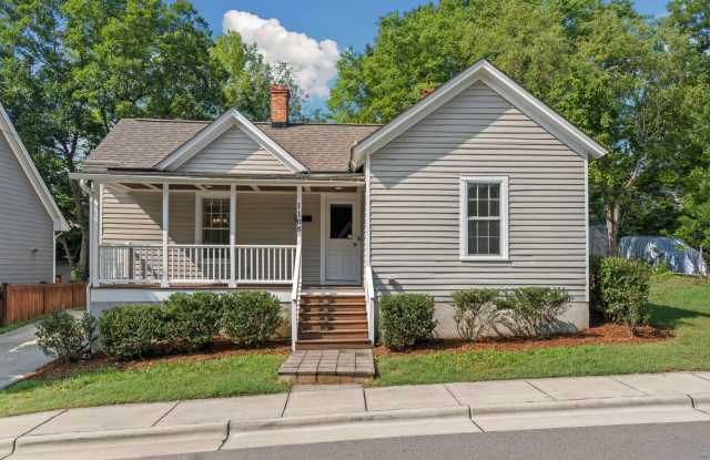 Beautiful One-Story Home Near the Golden Belt Historic District photos photos