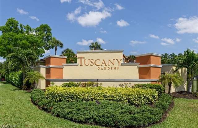 6401 Aragon Way unit: 102 photos photos