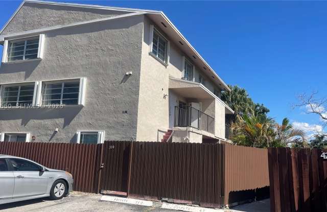 15675 SW 82nd Cir Ln Gallery 1