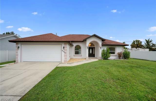 4535 32nd Avenue SW - 4535 32nd Avenue Southwest, Golden Gate, FL 34116