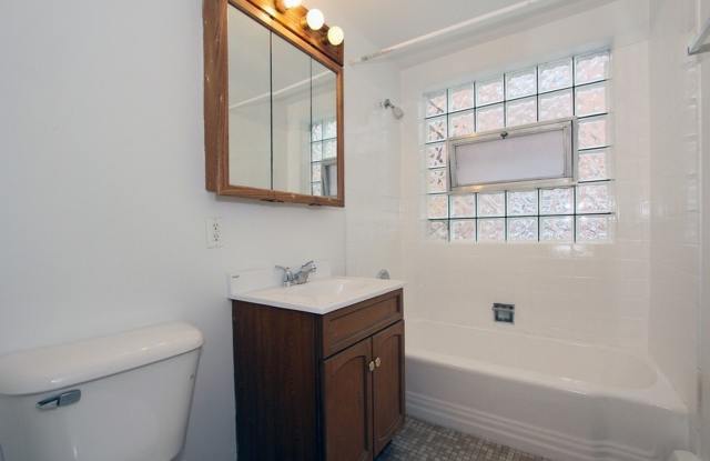 6743 Oglesby Gallery 2