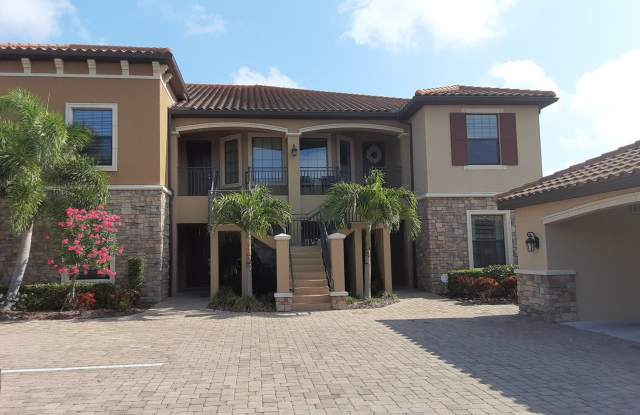 Annual/Seasonal/short term turnkey furnished Incredible 2/2 with den ground floor condo in resort Esplanade Lakewood Ranch photos photos