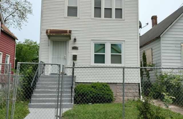 10619 South Perry Avenue photos photos