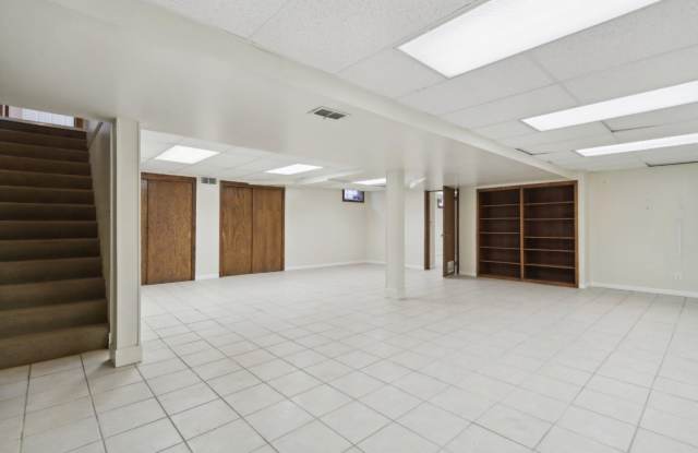 801 West San Jose Lane Gallery 2
