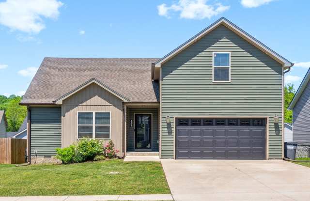3 bedroom Pet Friendly Home For Rent Near Needmore Road! photos photos
