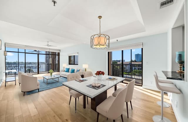 11370 Twelve Oaks Way unit: 418 photos photos