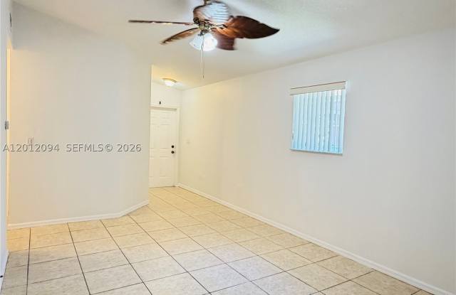 1300 SE 31st Ct Gallery 2