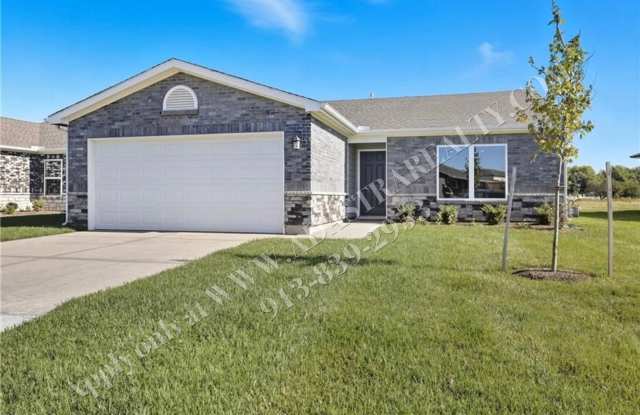 Brand New!! 3 Bed 2 Bath Home in Edgerton-Available NOW!! photos photos