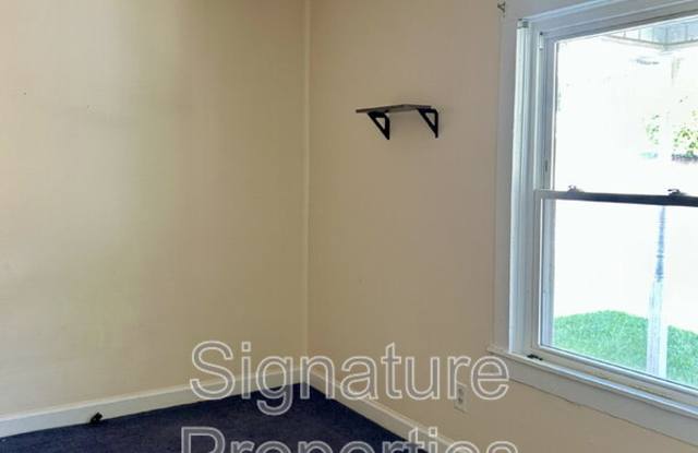1014 Adele St. Gallery 4