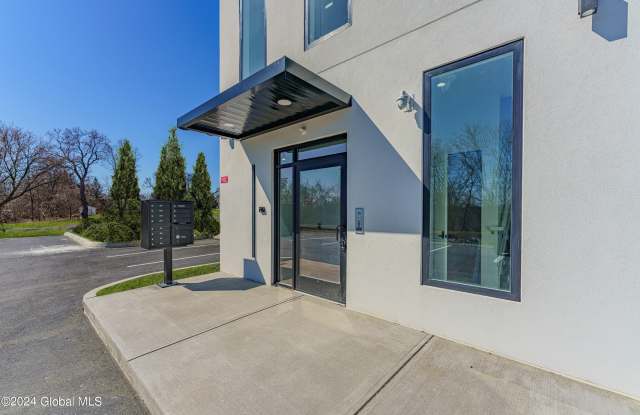 1133 Loudon Road Gallery 2