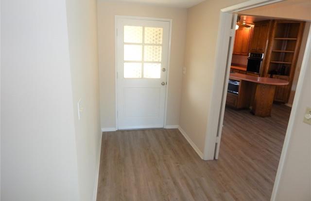 6121 Cornell Drive Gallery 4