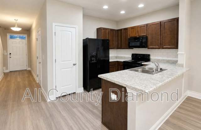 5940 Callaway Circle Gallery 4