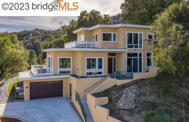 102 Barbara Road - 102 Barbara Road, Orinda, CA 94563