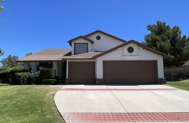 Available Now Palmdale 4 Bedroom + 3 Bathroom ! photos photos