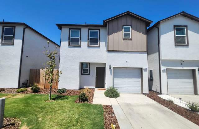 Beautiful 3-Bedroom Home in Hanford photos photos