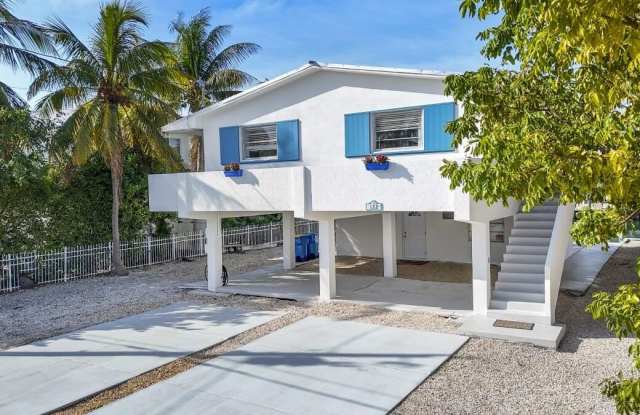 122 Leoni Drive photos photos