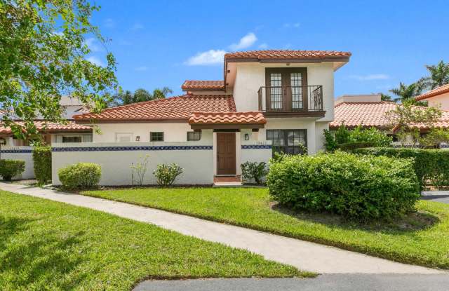 13477 Fountain View Boulevard Gallery 1