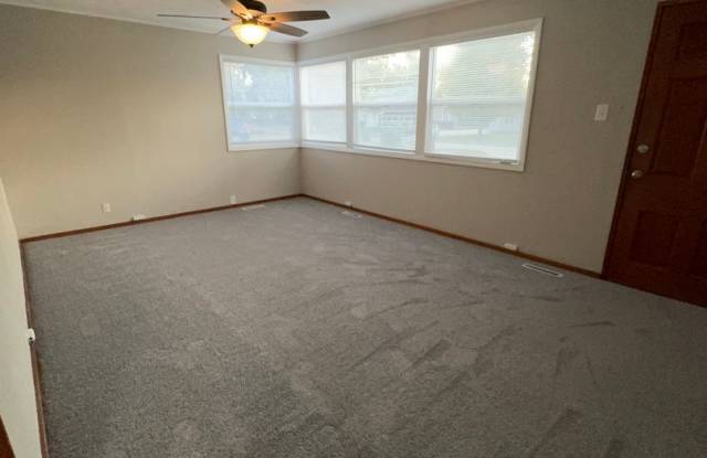 Stunning 2-Bed, 2-Bath Home with Oversized Garage! - 757 North Westridge Drive, Wichita, KS 67203