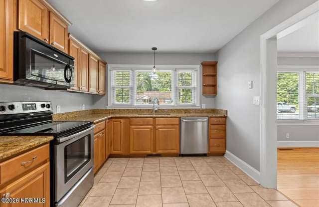 1104 N Overlook Drive Gallery 4