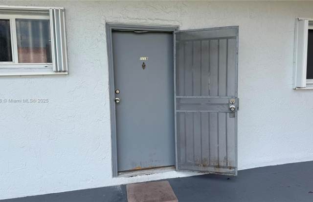 11307 SW 200th St photos photos
