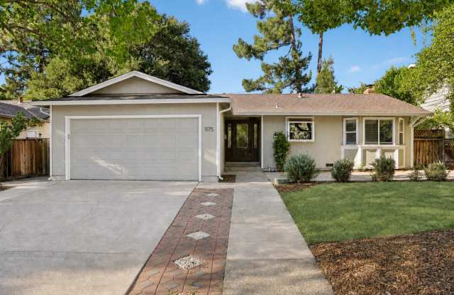 Beautifully Remodeled & Spacious 4bd Single Story House Gallery 1