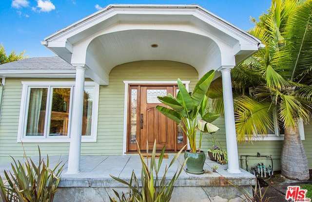 647 North Lucerne Boulevard Gallery 4