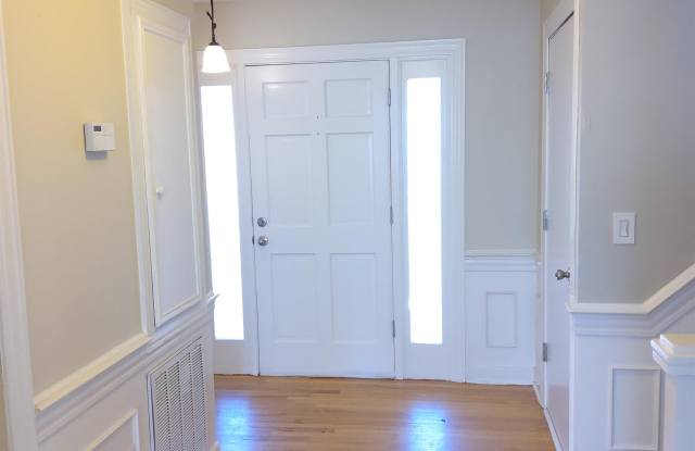110 Proprietors Lane Gallery 2