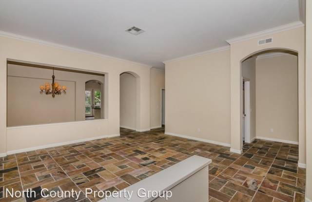 5252 Pearlman Way Gallery 3