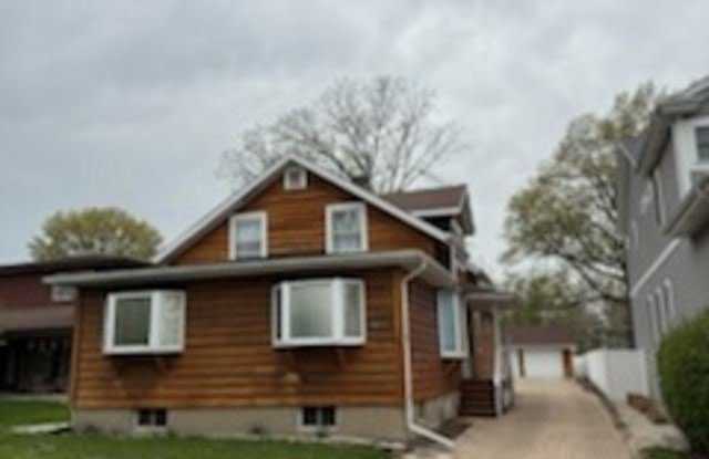 4614 Gilbert Avenue photos photos