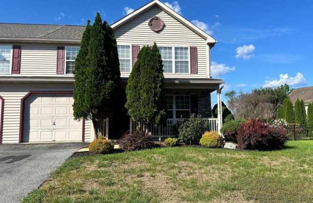 313 DIANE Avenue photos photos