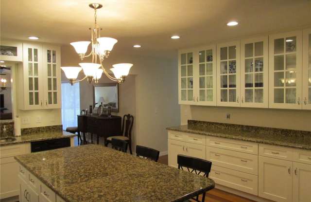 1767 BELVIDERE Road Gallery 4