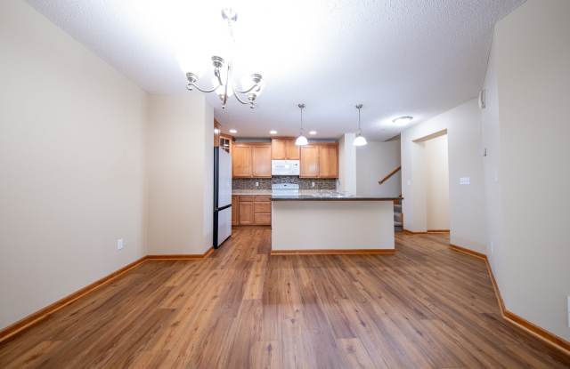 15212 60th Ave. N. Gallery 4