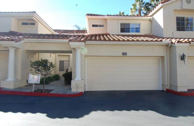 Light and Bright 2 bedroom 2.5 bath!! Call Steve Conrad 949-542-8347 - 242 Via Presa, San Clemente, CA 92672