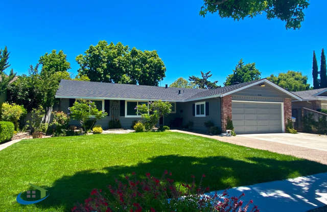 $4295 - Remodeled 3-Bedrooms, 2-Bath, Home with Air Conditioning/Thousand Oaks Neighborhood - Pet Friendly photos photos
