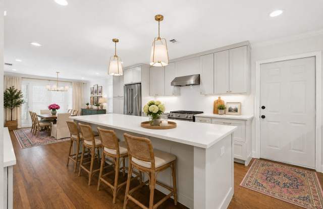451 OAK GLEN DR Gallery 4