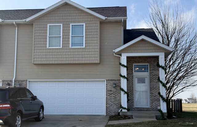 1118 Koufax Drive photos photos