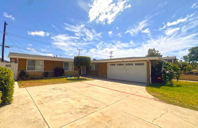 Spacious 4 Bedroom Home in Quiet Neighborhood photos photos