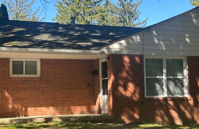 Crescent St. Duplexes Gallery 4