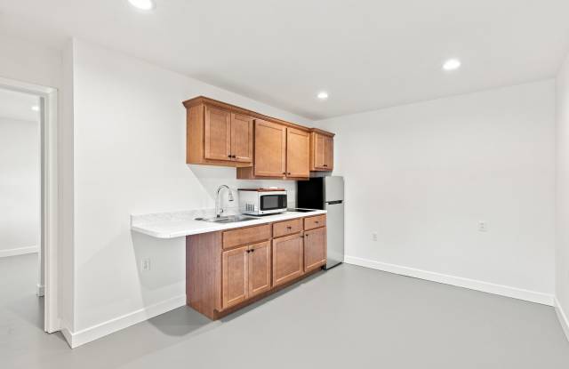 1241 West Ashley RoadUnit 104 Gallery 2