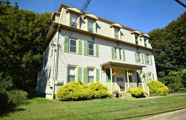 28 Driveway unit: 2-L photos photos