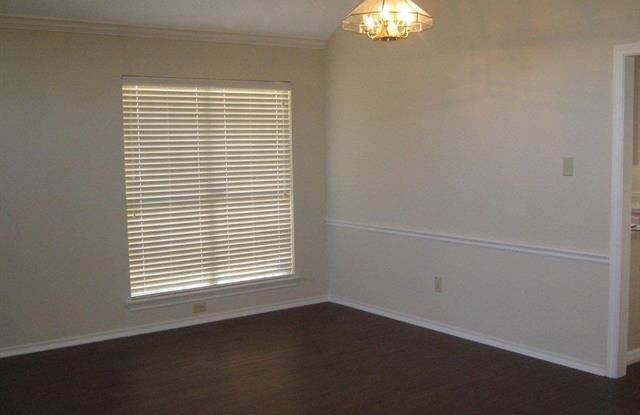 1907 Mill Pond Drive Gallery 2