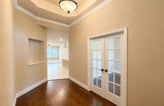 640 Teakwood Drive Gallery 4