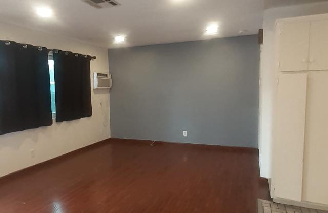 32241 Ave D Gallery 3