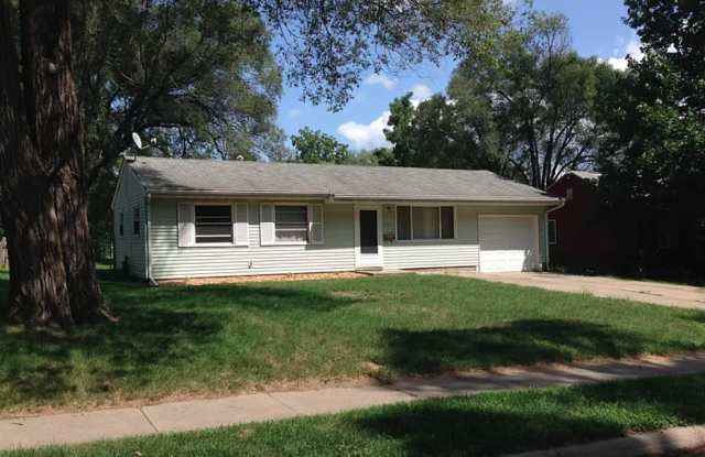 717 6th Ave photos photos