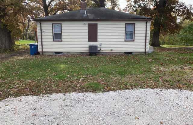 2 Bedroom House - 3315 Valley Drive Gallery 4