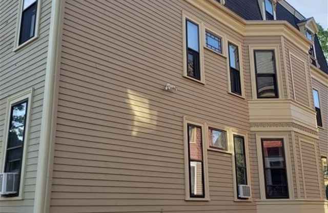 200 Adelaide Avenue Gallery 3