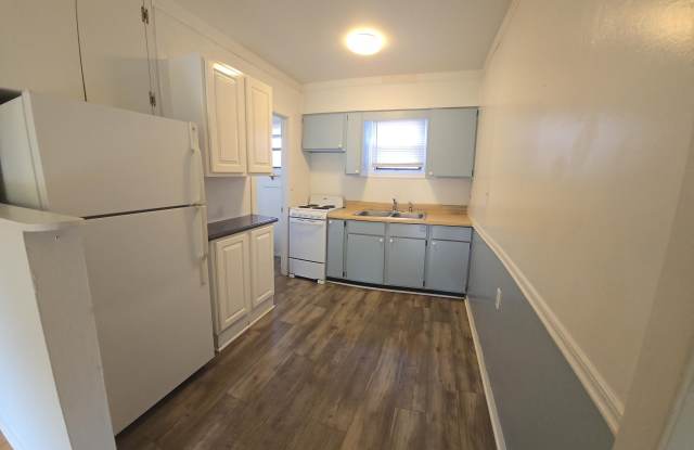 551 E Miracle Strip Parkway Gallery 3