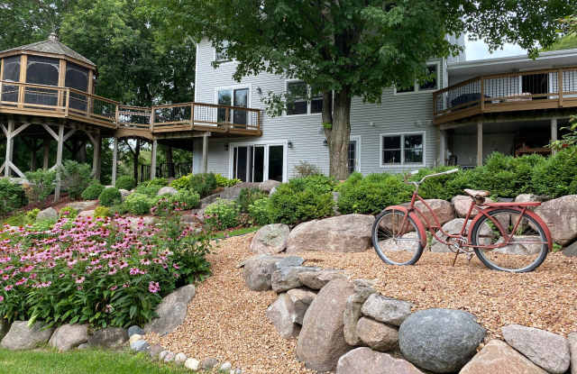 15731 Summit Drive Gallery 2