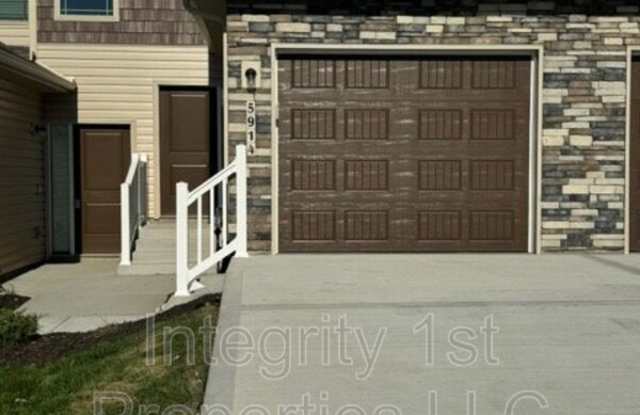 5914 Northwest 88th Street - 5914 Northwest 88th Street, Kansas City, MO 64154